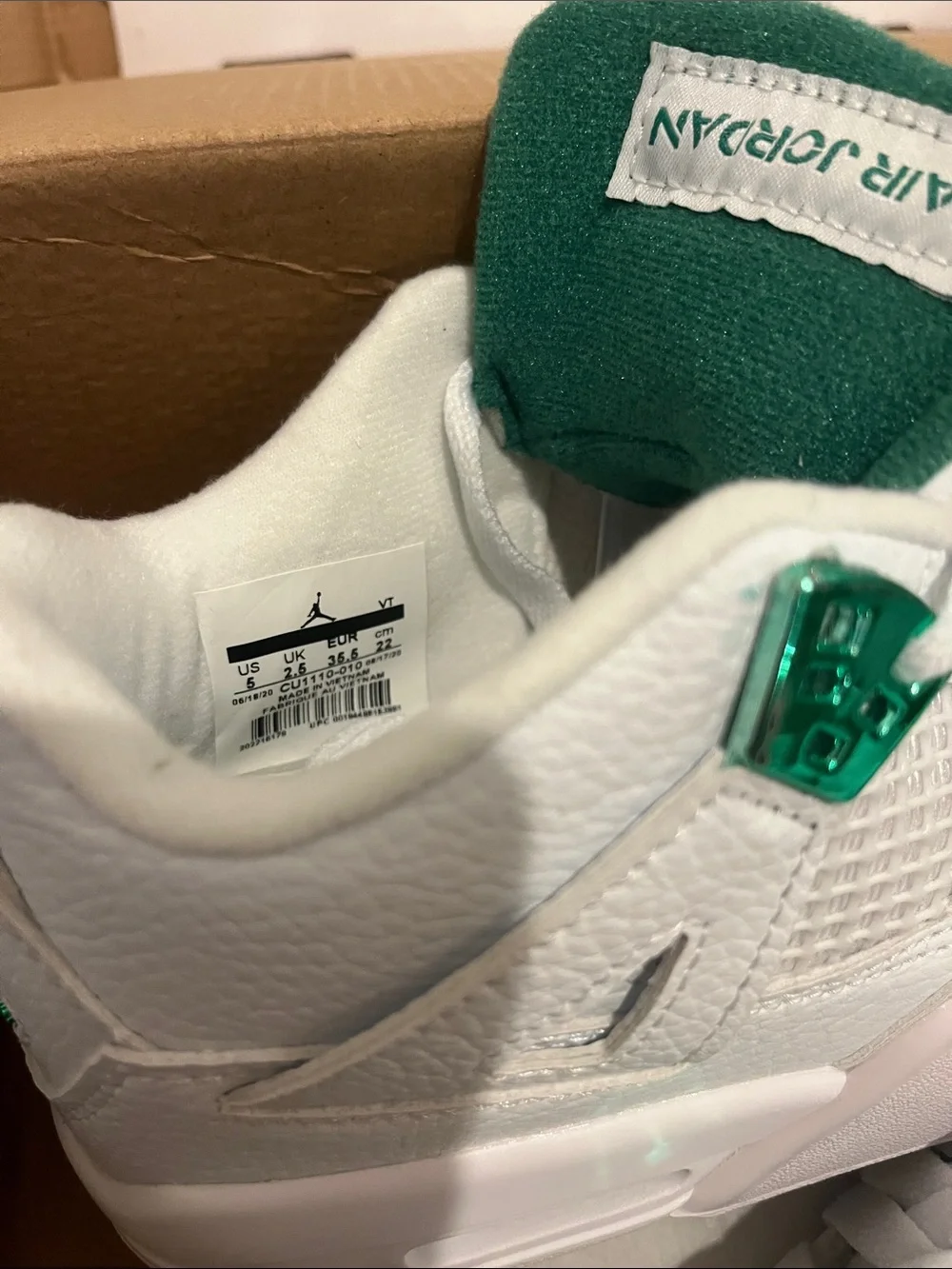 Air Jordan 5 Kids youth Retro Sneakers White metallic Green shoes